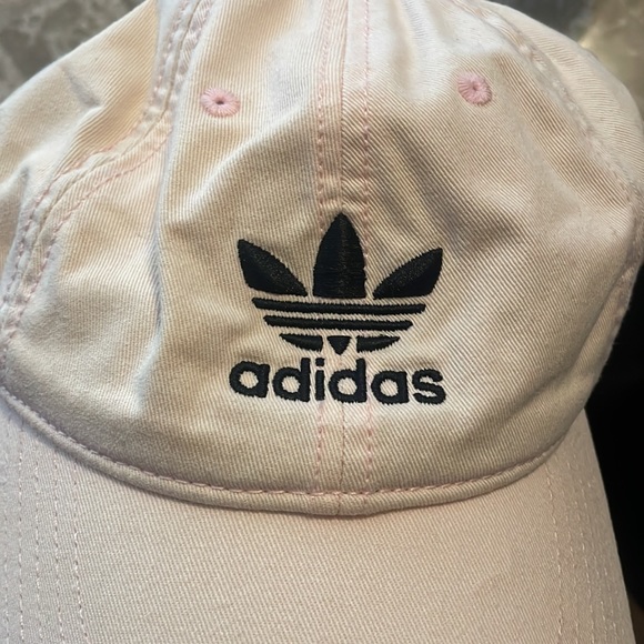 Womens adidas hat - Picture 7 of 7